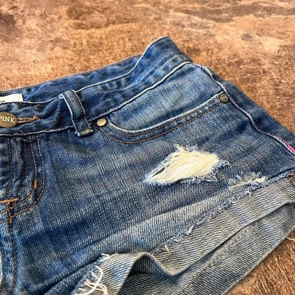 Vintage Pink Victoria's Secret distressed denim jean booty short shorts size 2 - Picture 3 of 7